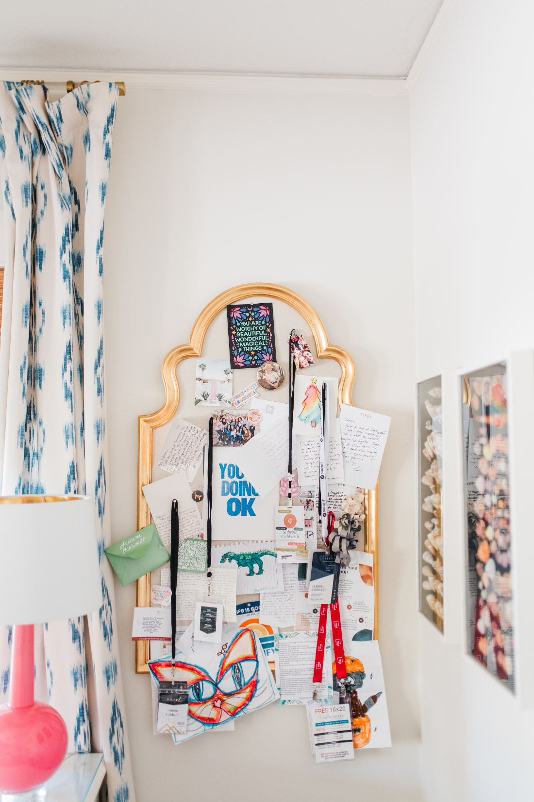 Board filled with inspirational quotes and reminders that help shape a thoughtful and uplifting photography experience.